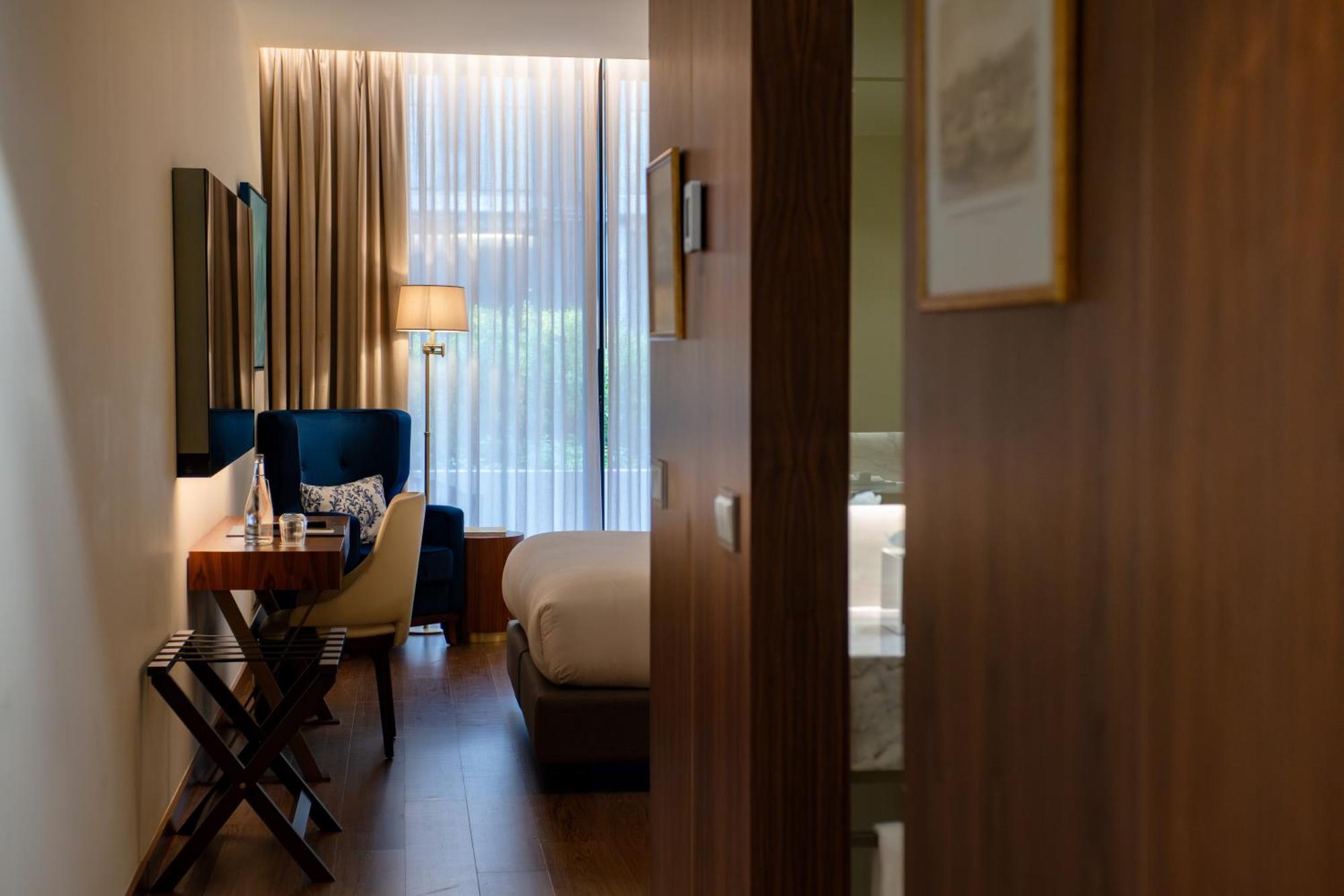 Boeira Garden Hotel Porto Gaia, Curio Collection By Hilton Vila Nova de Gaia Esterno foto A room at the hotel
