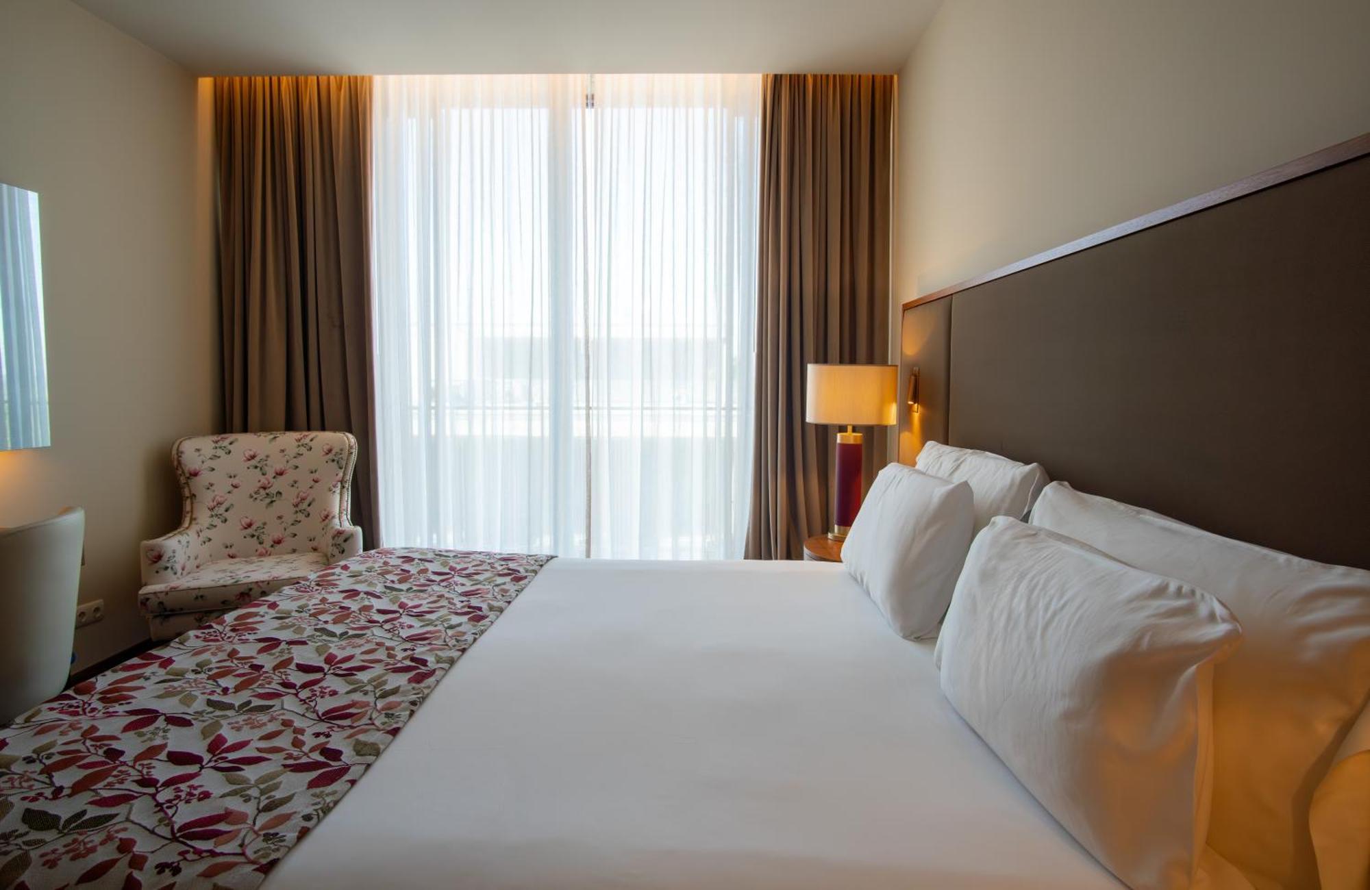 Boeira Garden Hotel Porto Gaia, Curio Collection By Hilton Vila Nova de Gaia Esterno foto